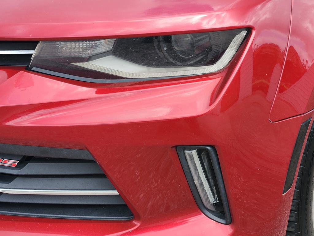 Used 2016 Chevrolet Camaro LT RWD image 8