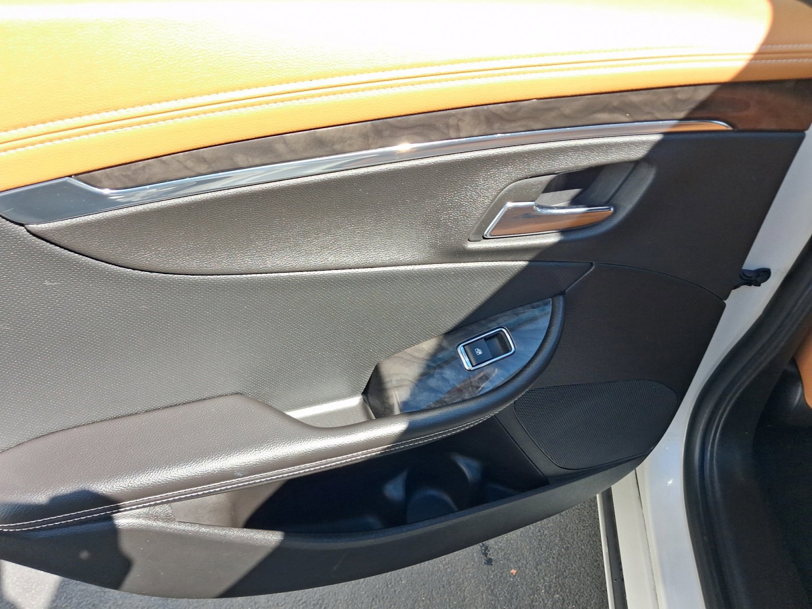 Used 2014 Chevrolet Impala LTZ image 18