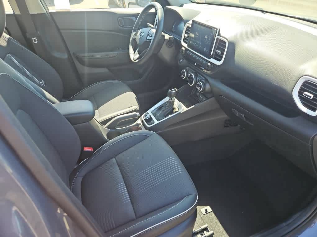 Used 2026 Hyundai Venue SEL FWD image 13