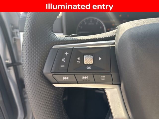 Used 2025 Mitsubishi Outlander SE AWD/4WD image 13