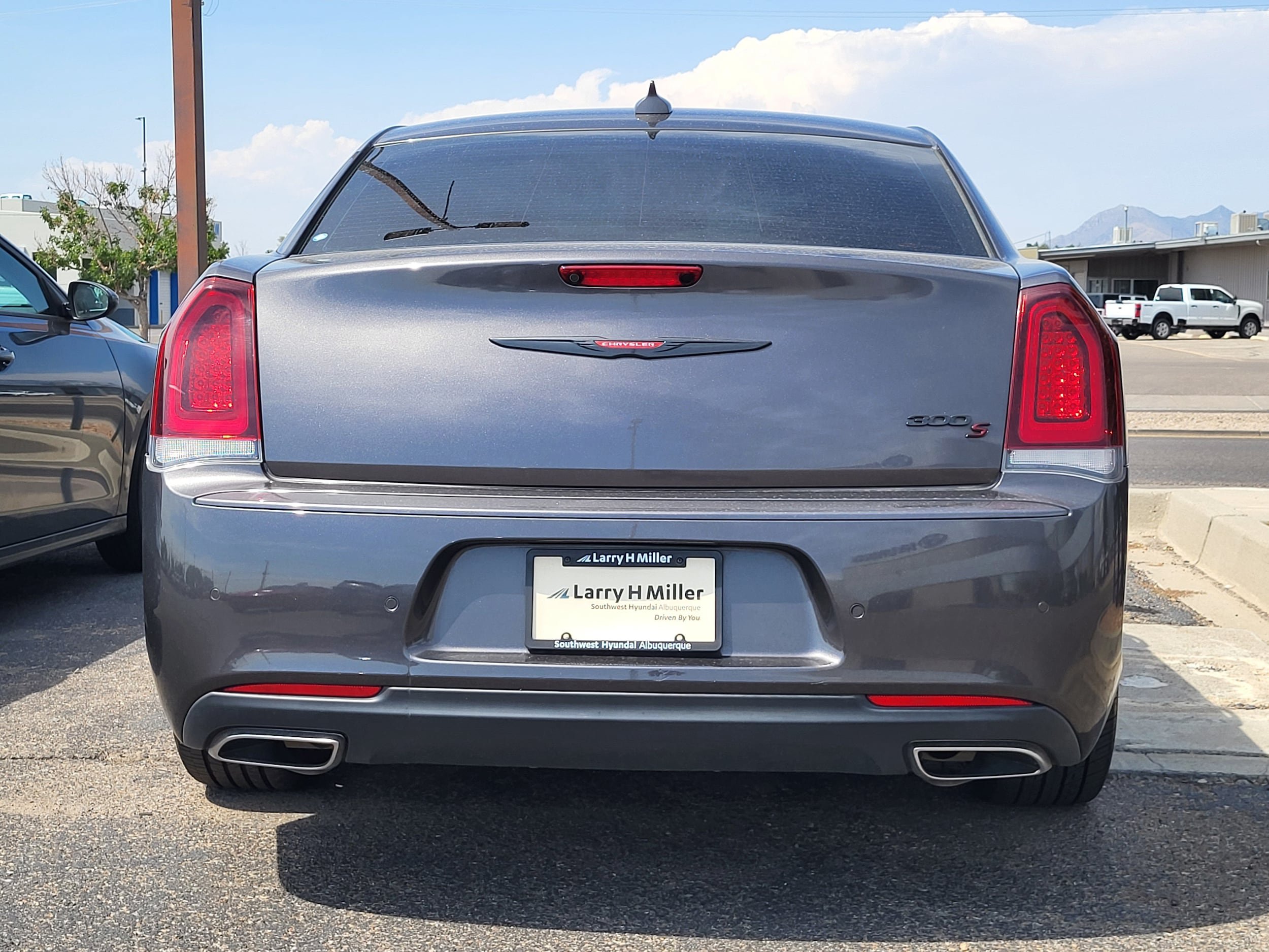 Used 2022 Chrysler 300 S RWD image 16