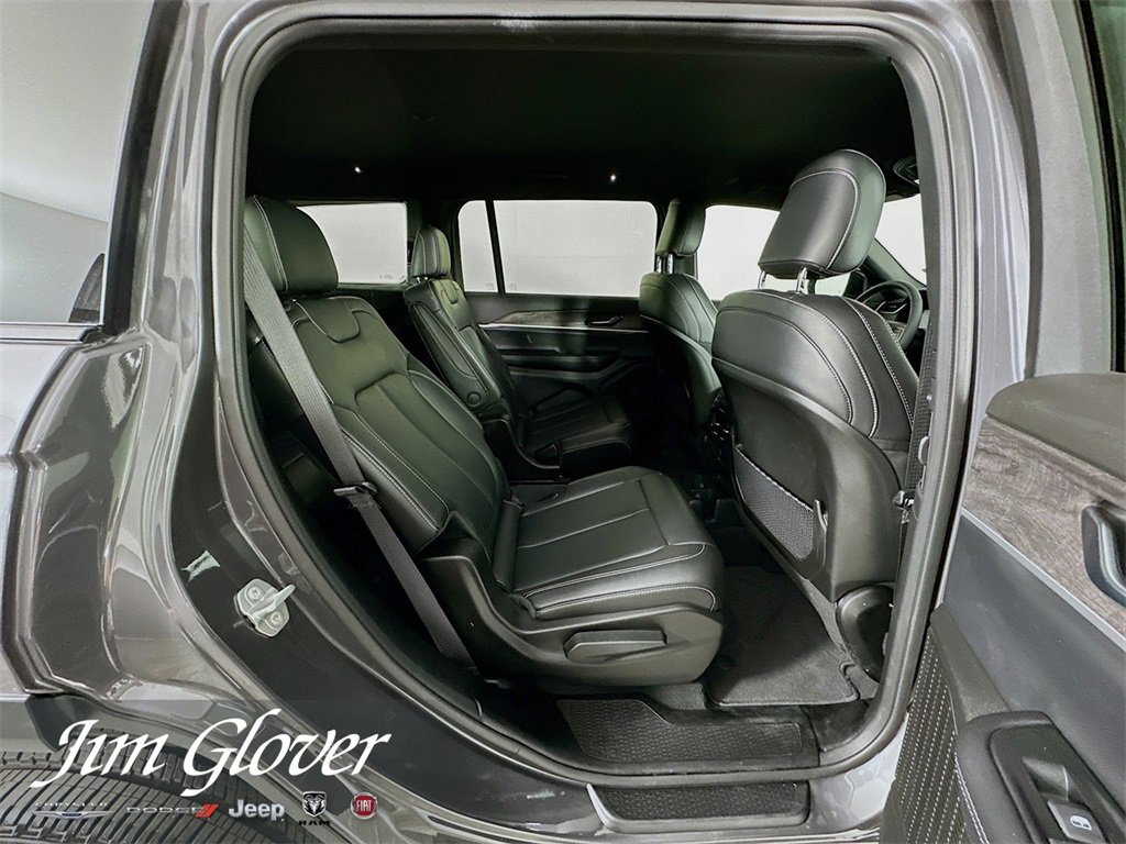 Used 2025 Jeep Grand Cherokee L Limited image 20