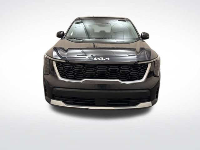 Certified 2025 Kia Sorento LX FWD image 2