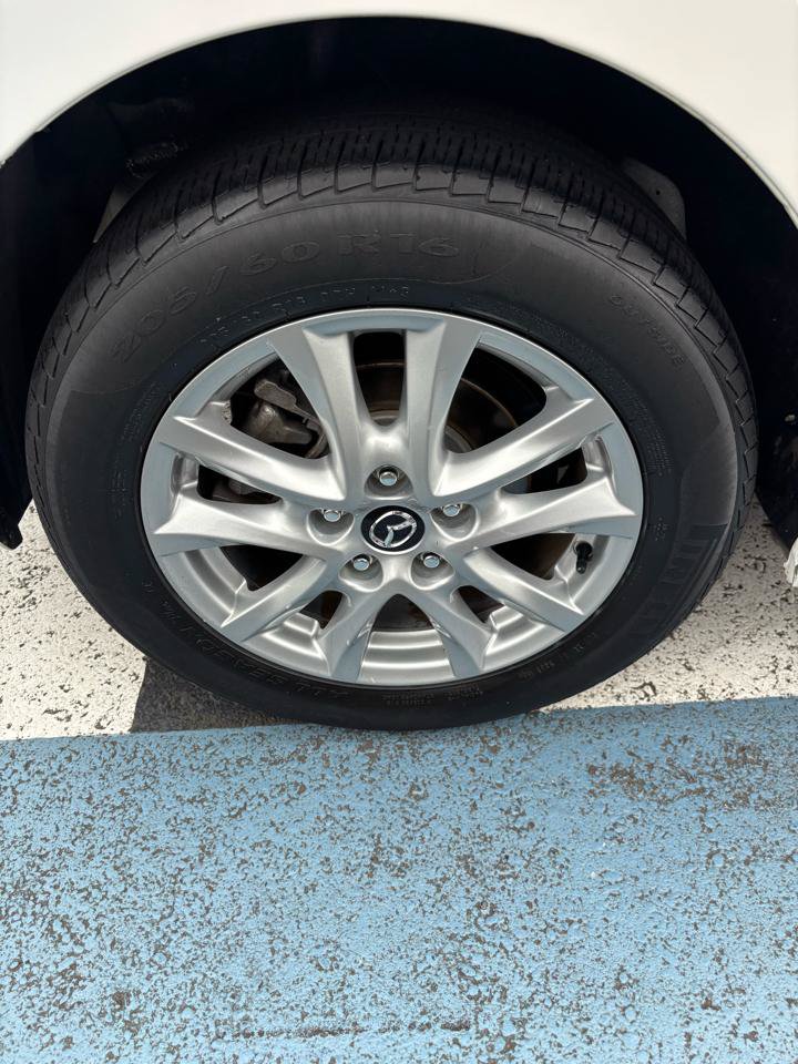 Used 2017 MAZDA MAZDA3 Sport FWD image 24
