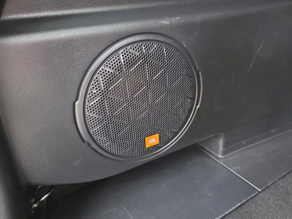 Used 2021 Toyota RAV4 XLE Premium image 51