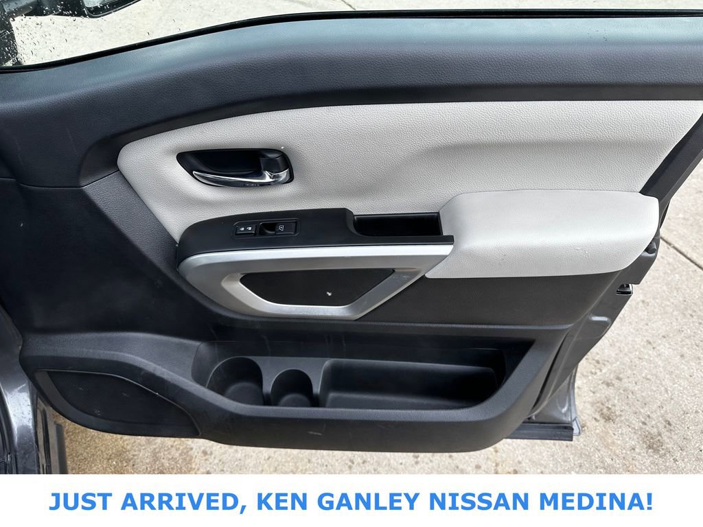 Certified 2024 Nissan Titan SV w/ SV Convenience Package image 22