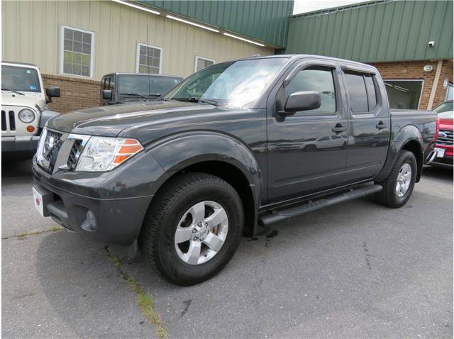 Used 2012 Nissan Frontier SV w/ SV Premium Utility Pkg AWD/4WD image 1