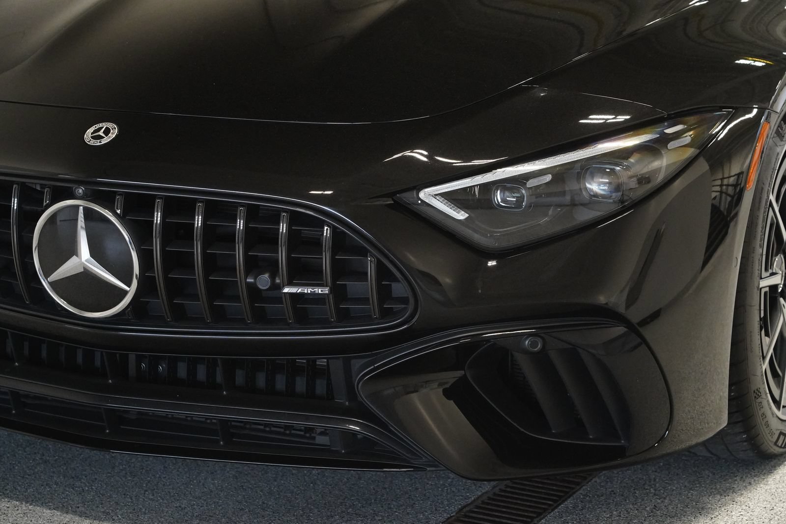 Certified 2022 Mercedes-Benz SL 63 AMG 4MATIC image 9