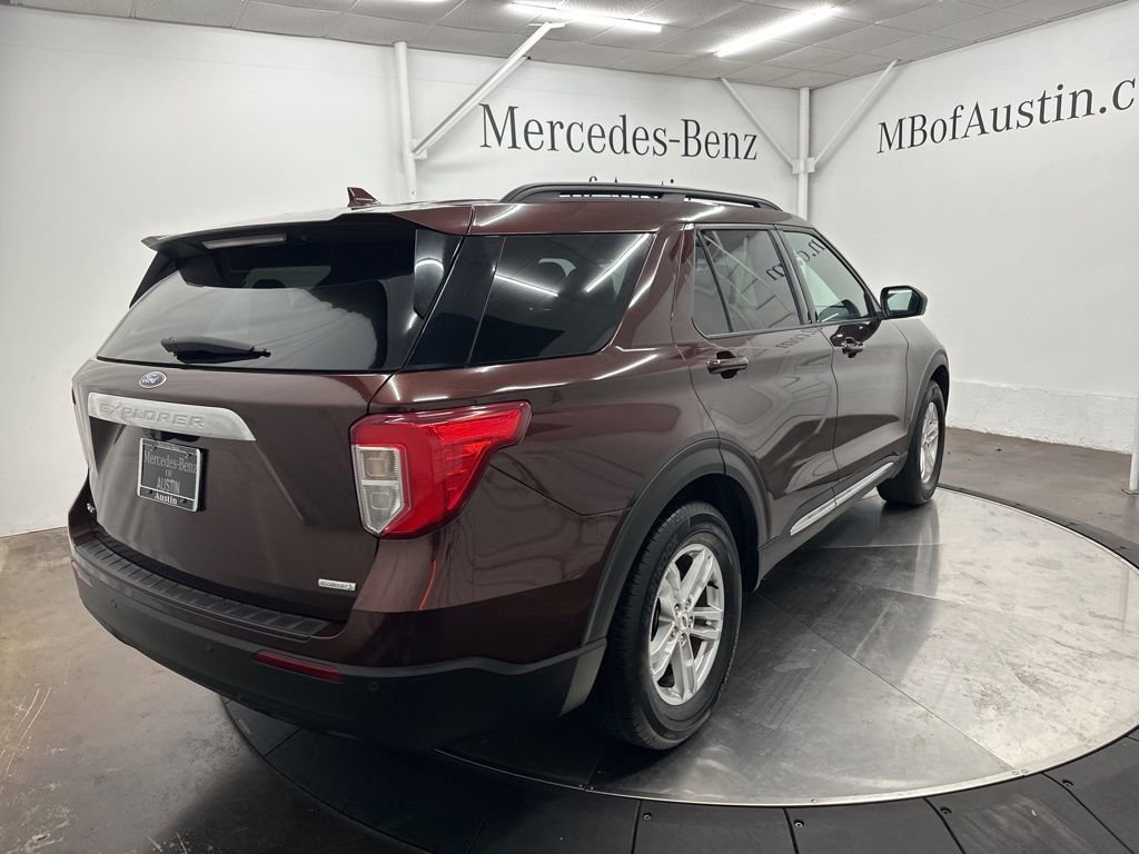 Used 2020 Ford Explorer XLT image 7