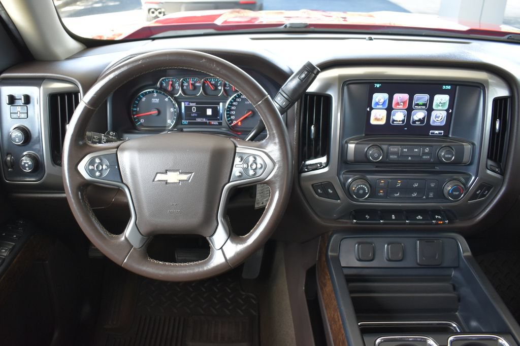 Used 2018 Chevrolet Silverado 1500 LT w/ LT Fleet Plus Package AWD/4WD image 2
