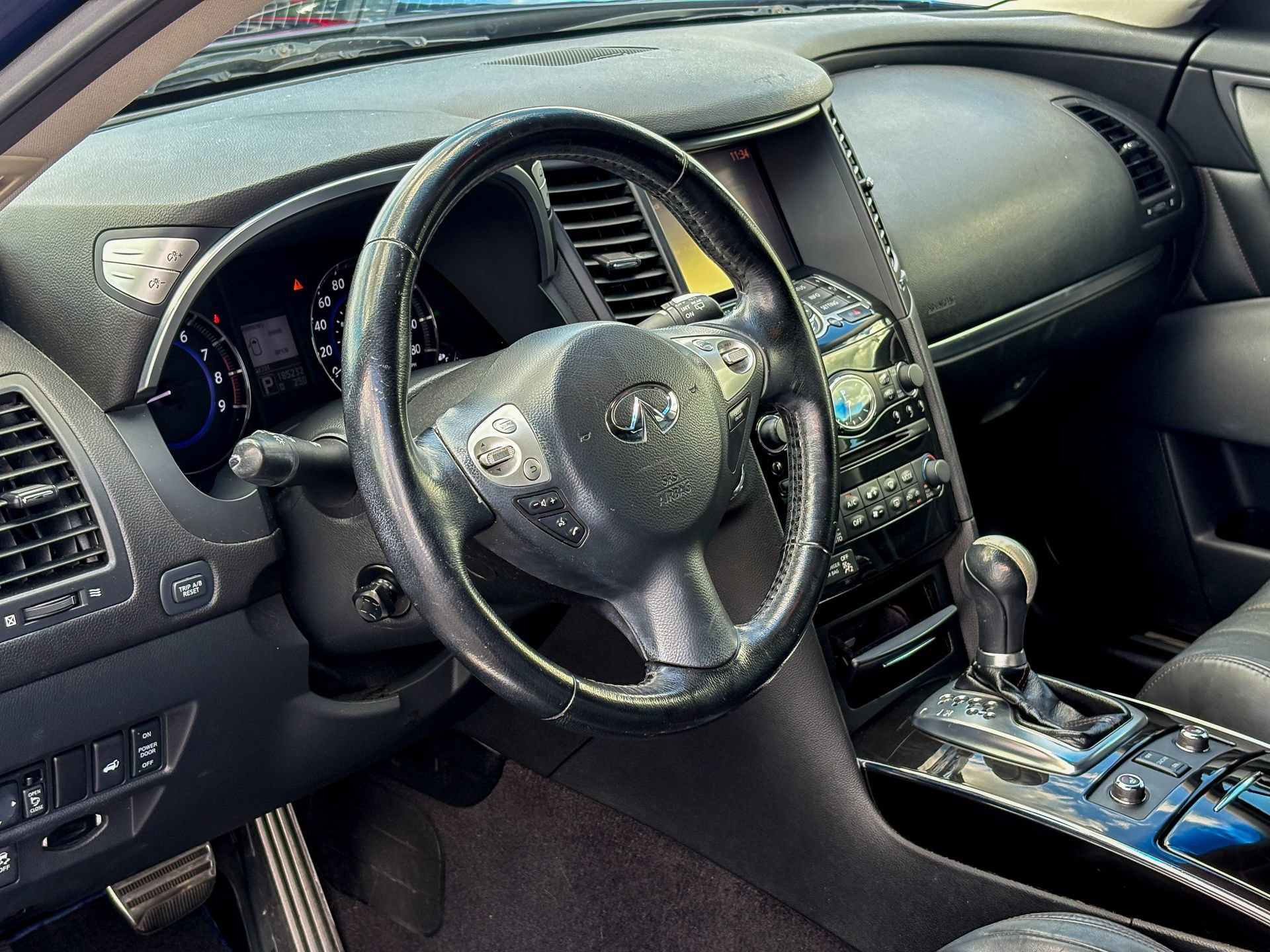 Used 2012 INFINITI FX35 Limited Edition AWD/4WD image 6