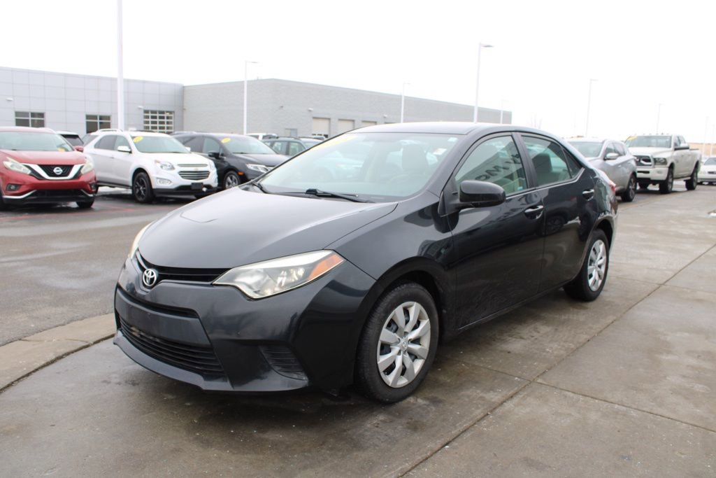 Used 2014 Toyota Corolla LE image 3