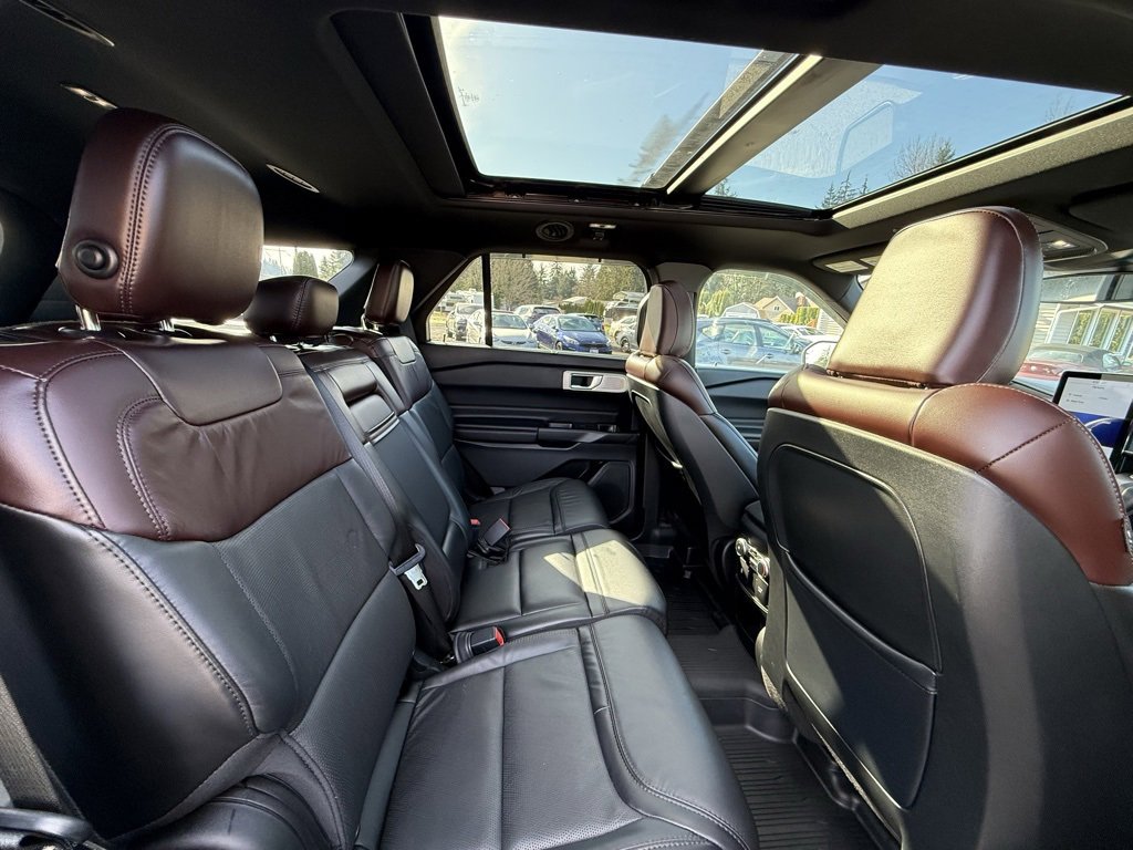 Used 2020 Ford Explorer Platinum image 19