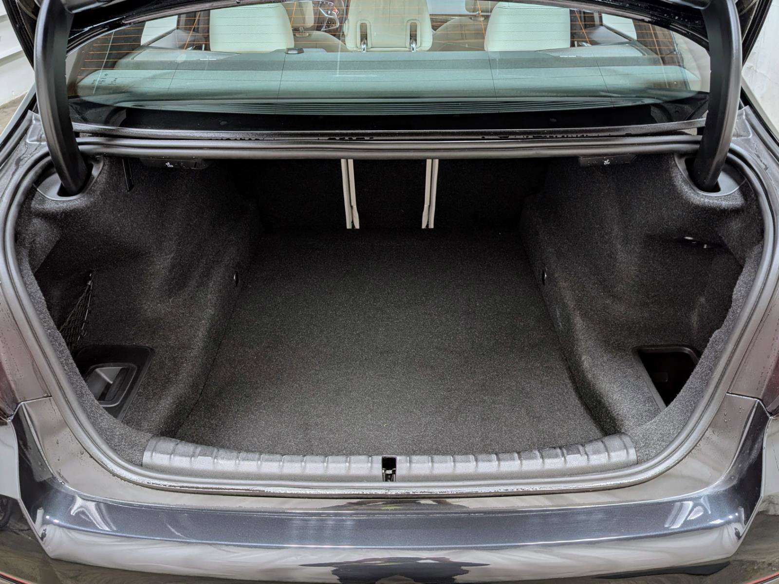 Used 2023 BMW 540i xDrive w/ M Sport Package image 19