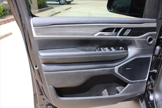 Certified 2022 Jeep Wagoneer Series III image 23