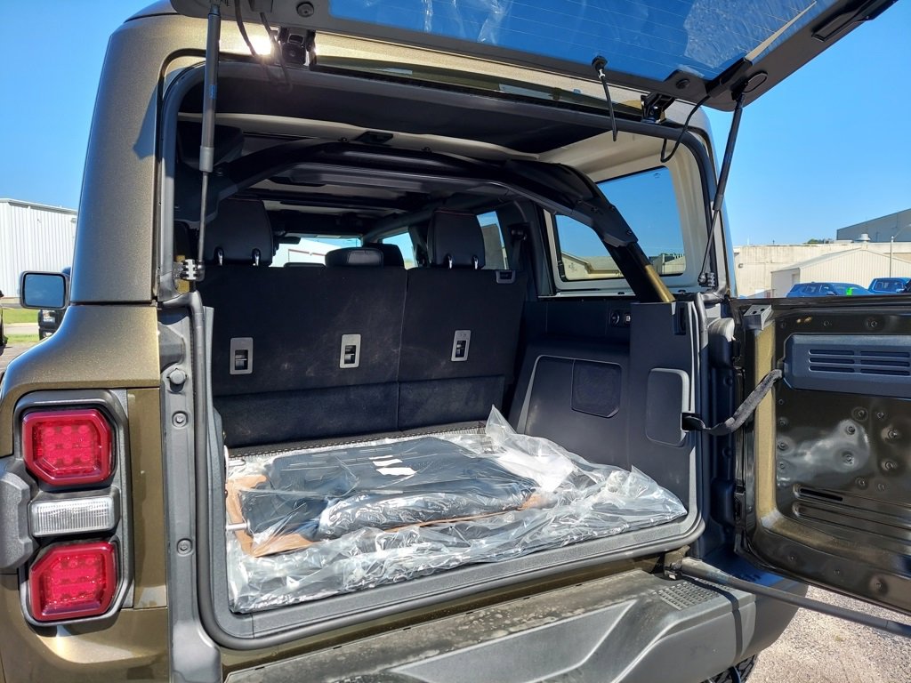 New 2025 Ford Bronco Raptor image 35