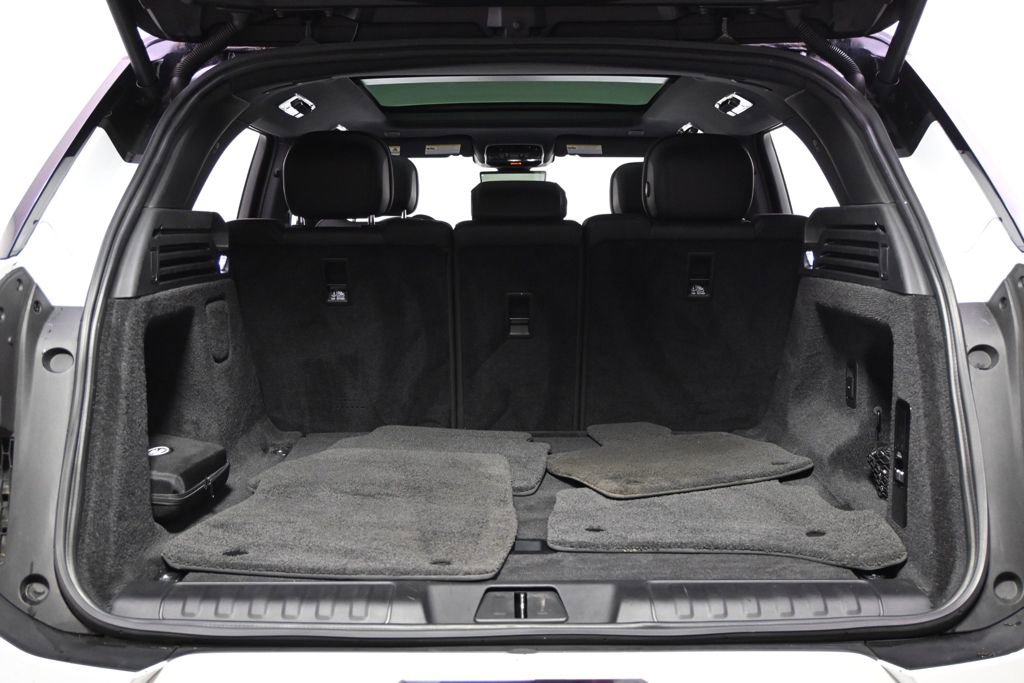 Used 2023 Land Rover Range Rover Sport SE Dynamic image 19