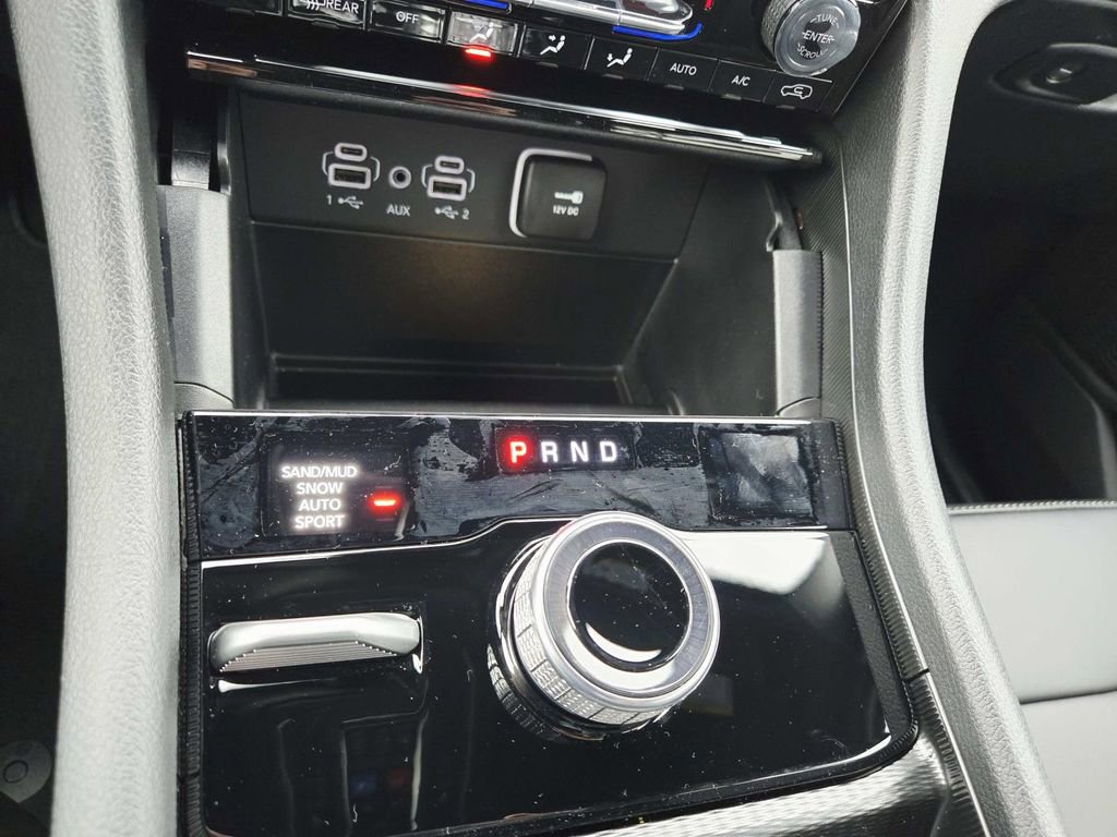 New 2025 Jeep Grand Cherokee Limited image 27