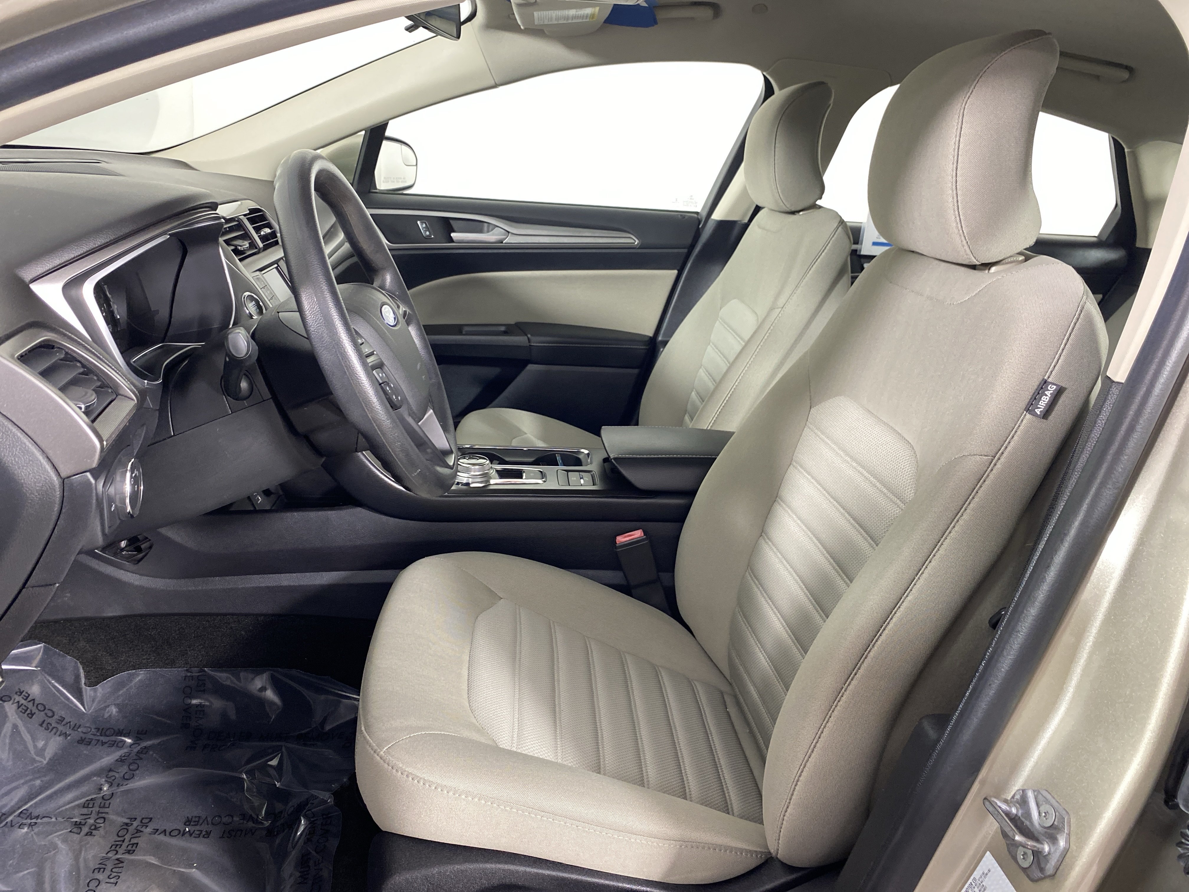 Used 2018 Ford Fusion S FWD image 13