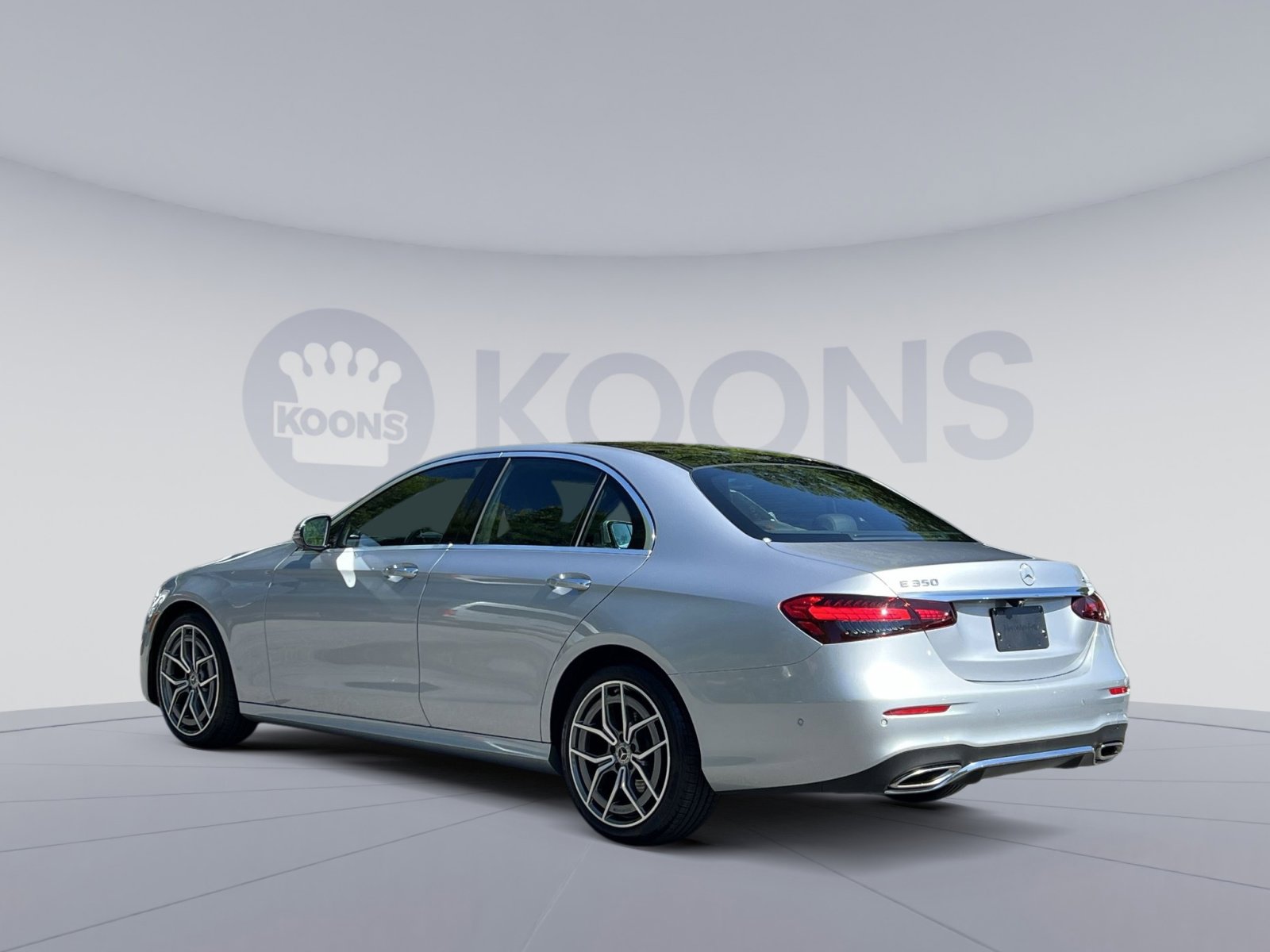 Used 2021 Mercedes-Benz E 350 4MATIC Sedan w/ Premium Package image 8