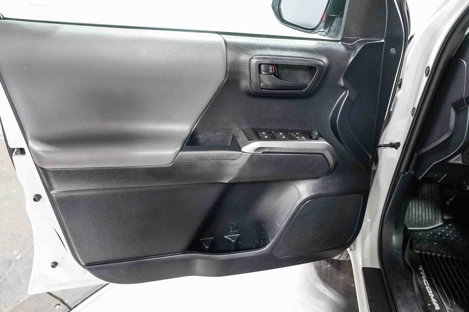 Certified 2019 Toyota Tacoma SR5 RWD image 22