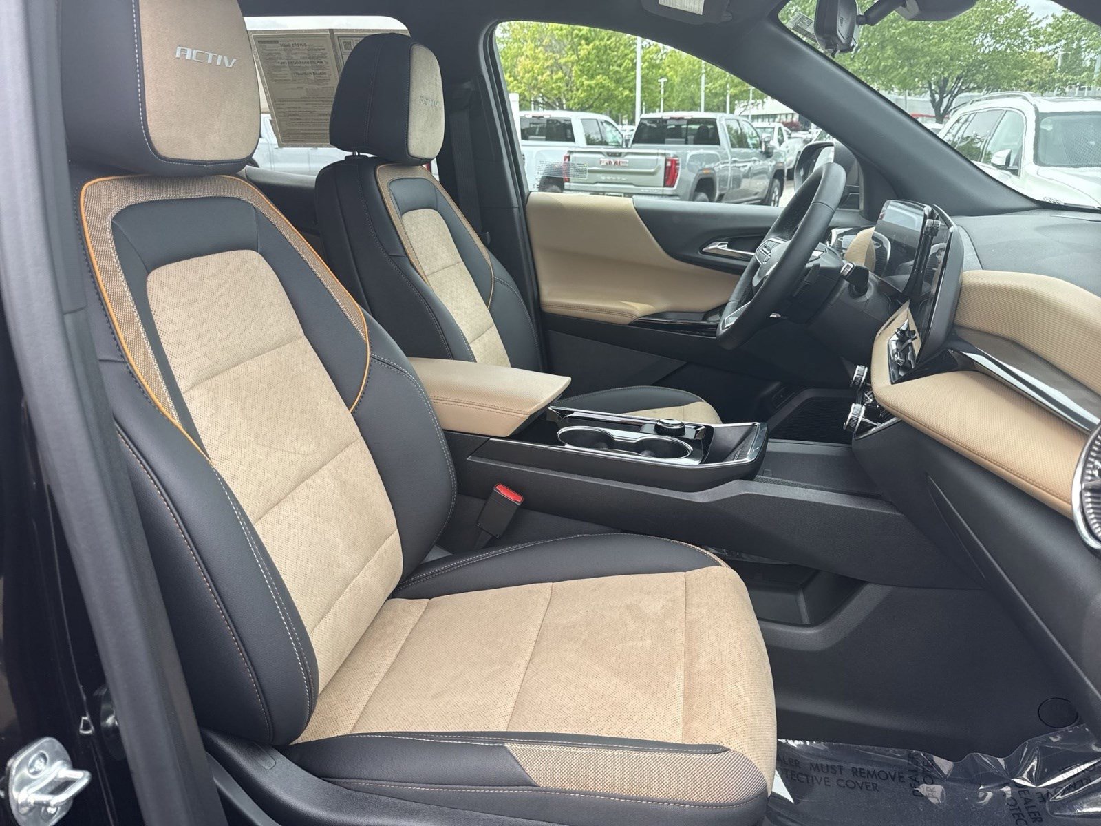 Used 2026 Chevrolet Equinox ACTIV w/ Safety and Technology Package FWD image 24