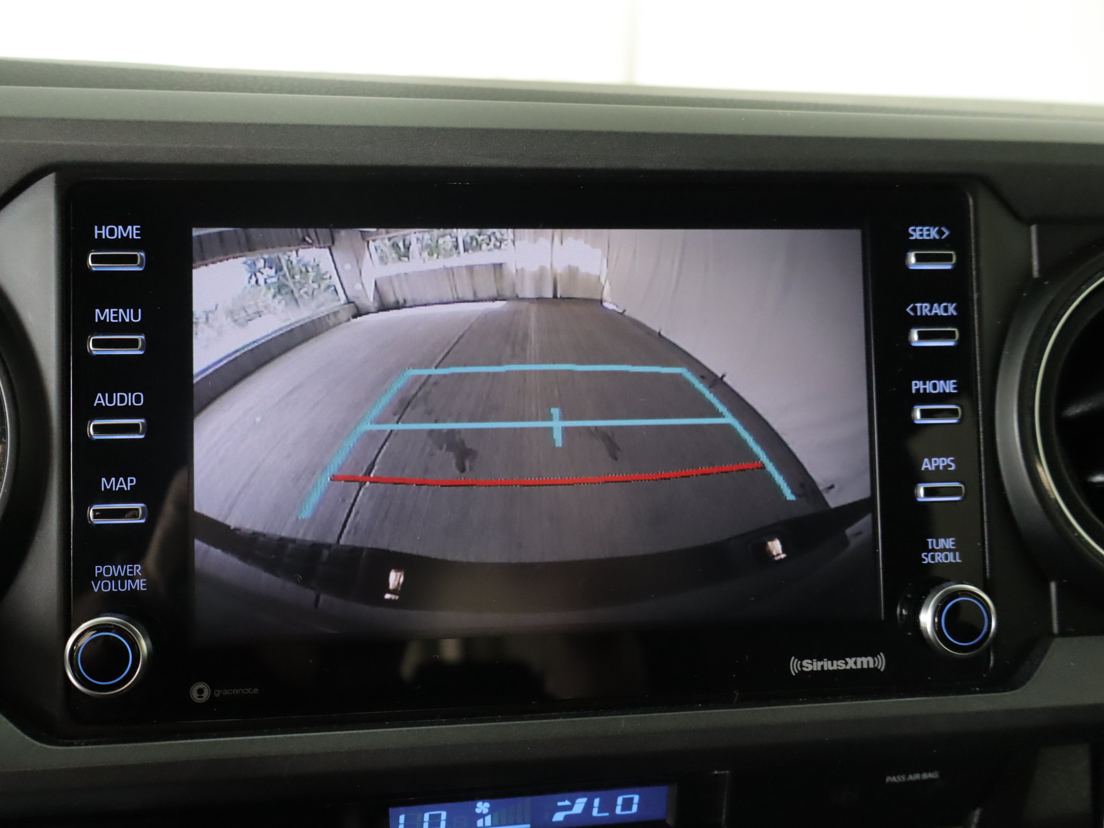 Used 2021 Toyota Tacoma TRD Sport w/ Technology Package AWD/4WD image 19