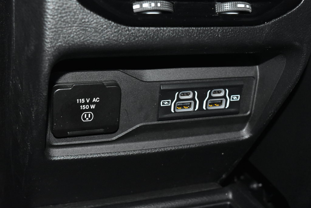 Used 2022 Jeep Grand Cherokee L Limited w/ MOPAR Finishing Package AWD/4WD image 20