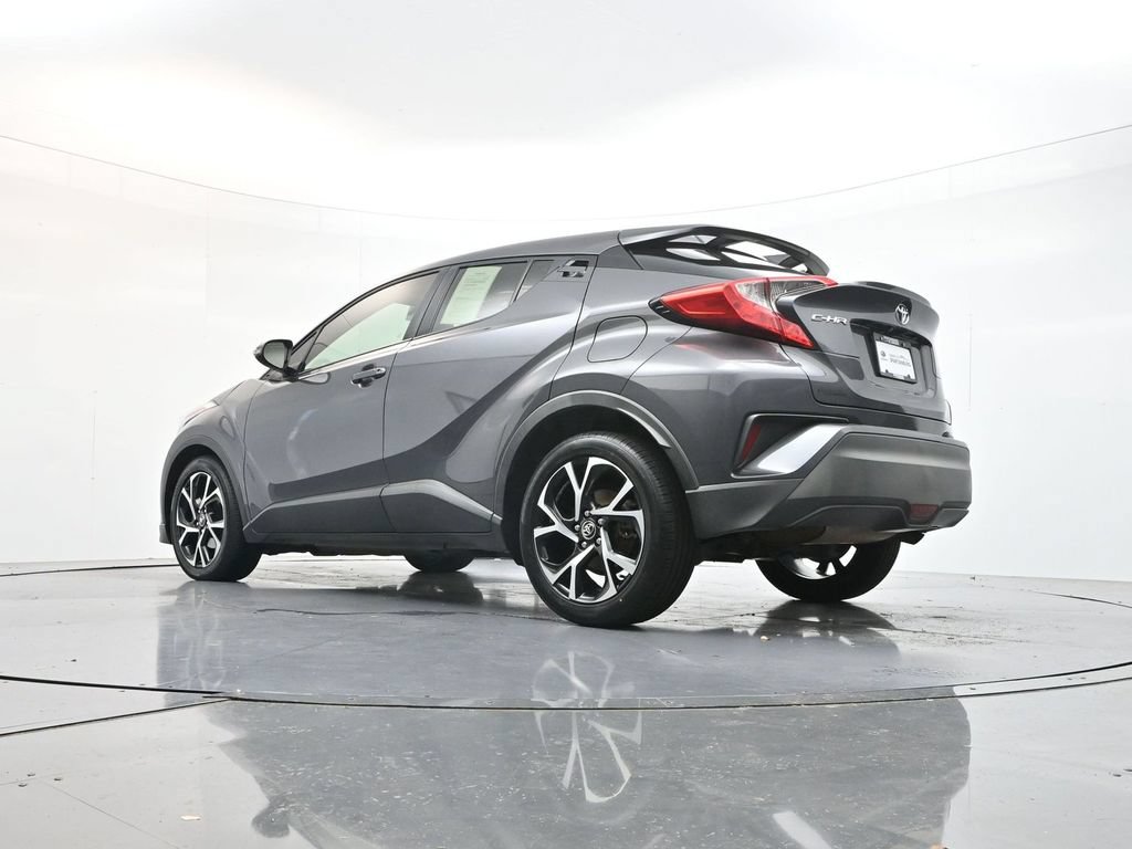 Used 2018 Toyota C-HR XLE FWD image 29