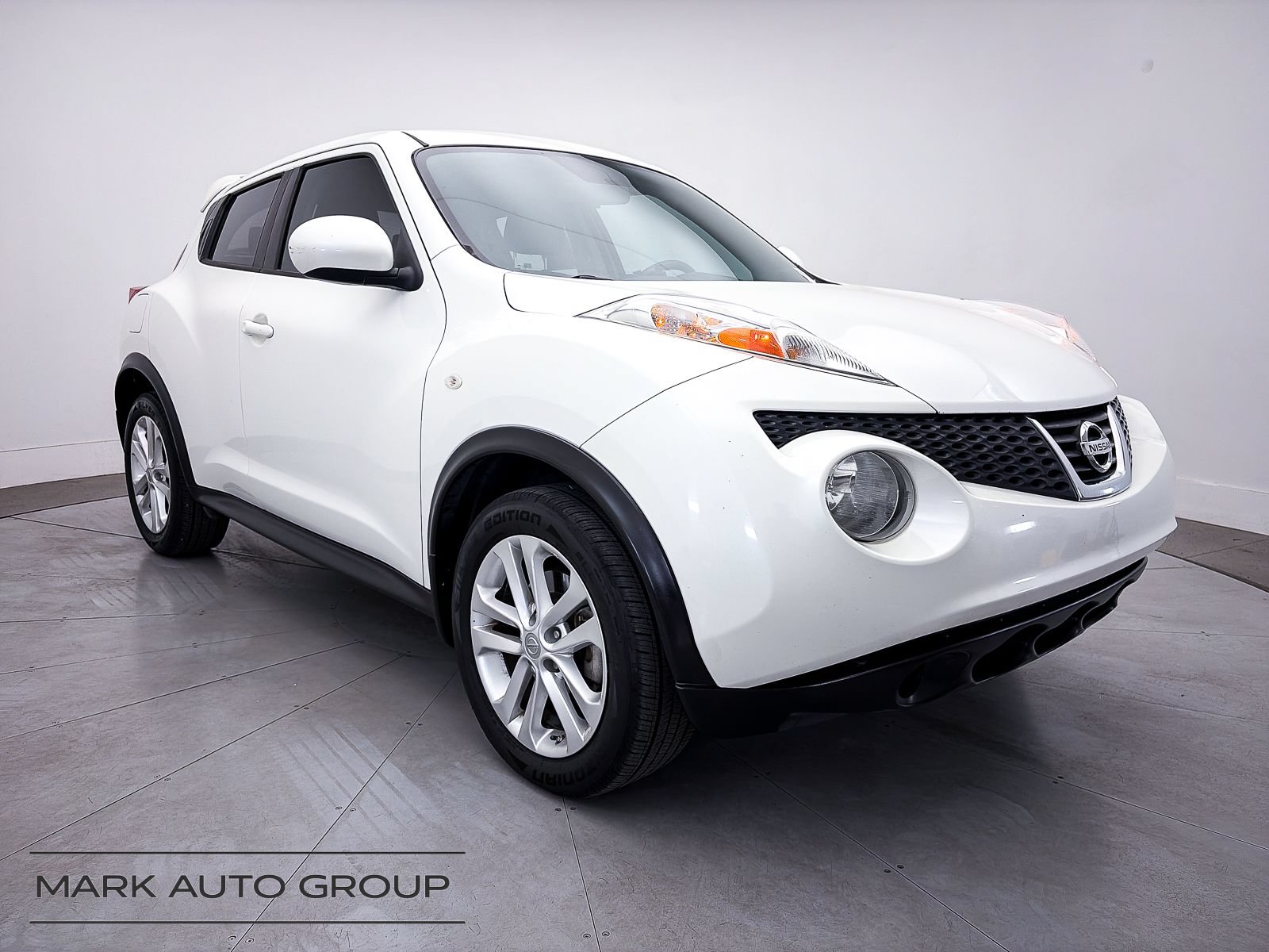 Used 2014 Nissan Juke S FWD video 1