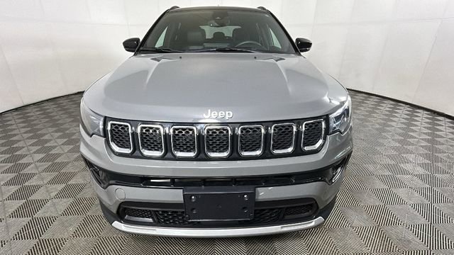 Used 2023 Jeep Compass Limited w/ Sun and Sound Group AWD/4WD image 8
