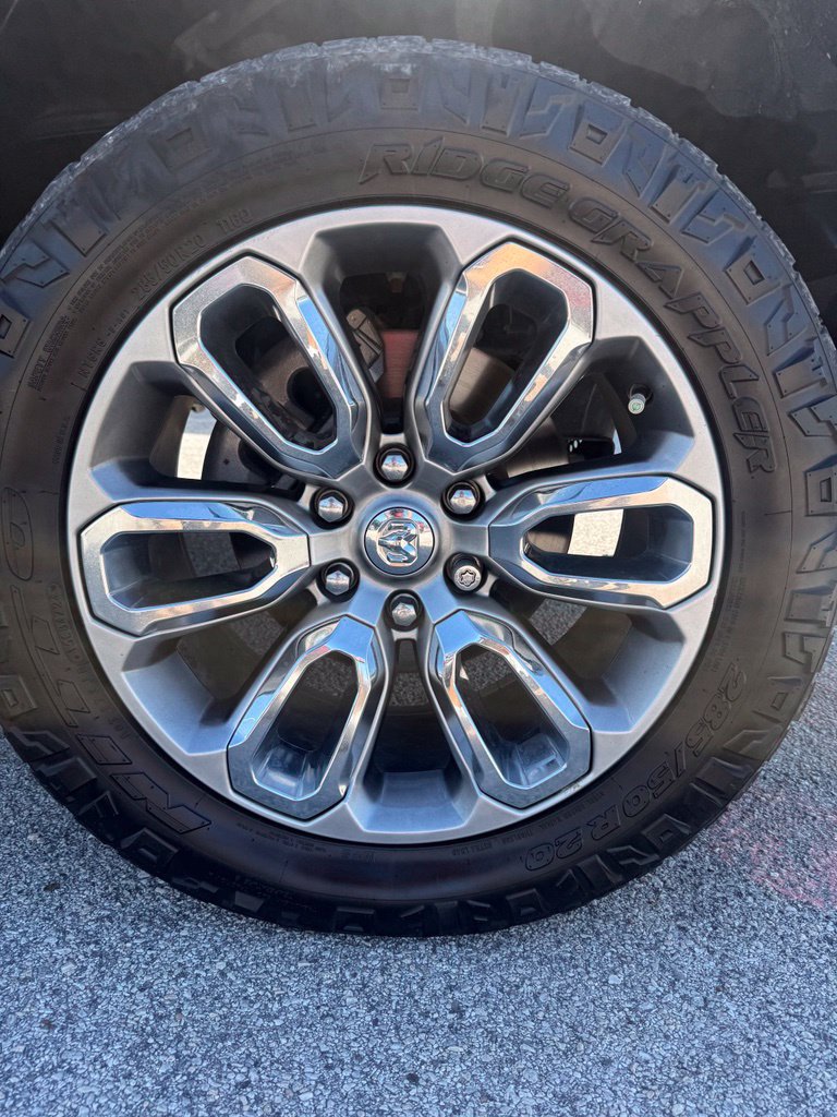 Used 2022 RAM 1500 Laramie w/ Laramie Southwest Edition AWD/4WD image 9