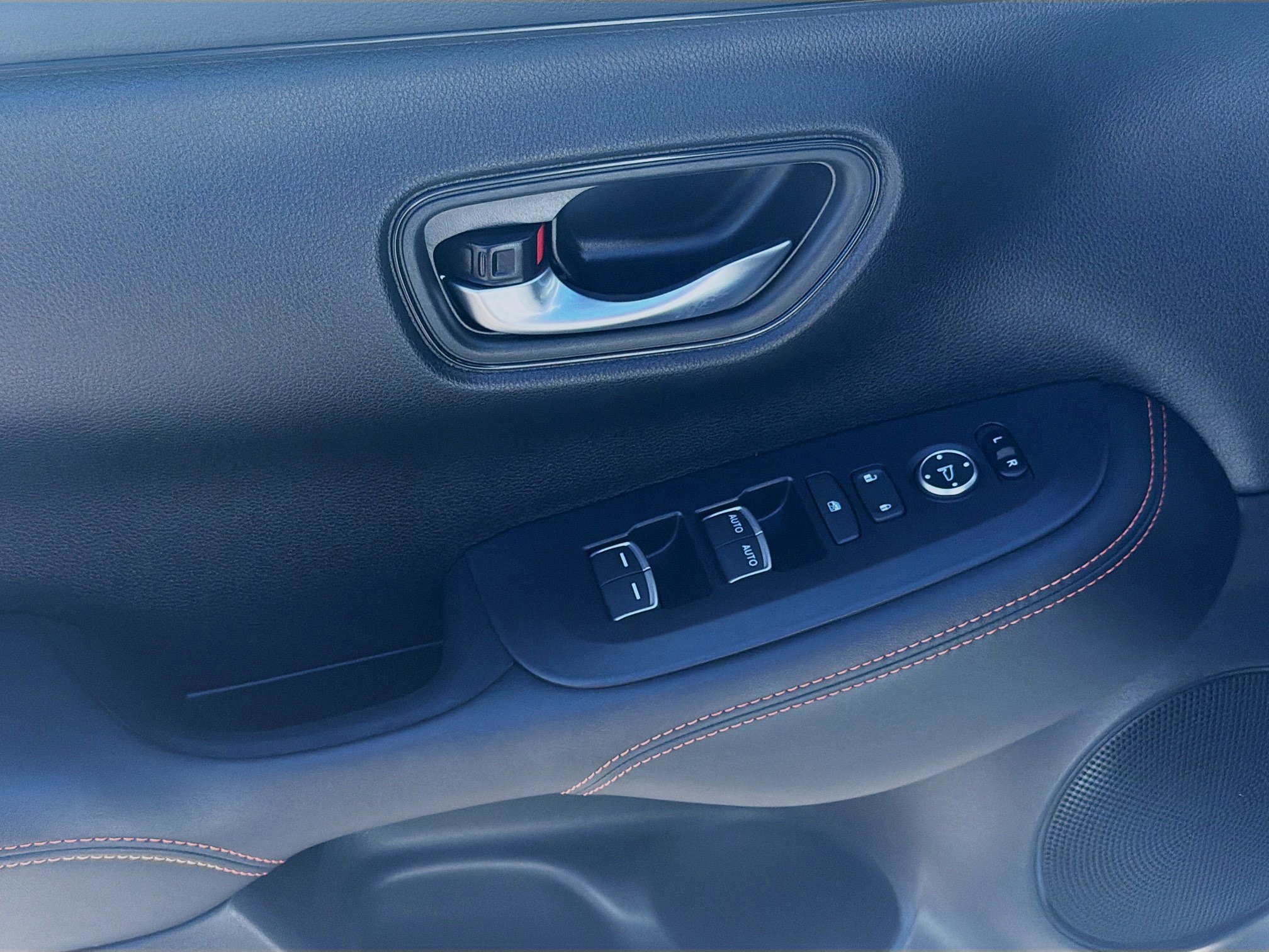 Certified 2026 Honda HR-V Sport image 25