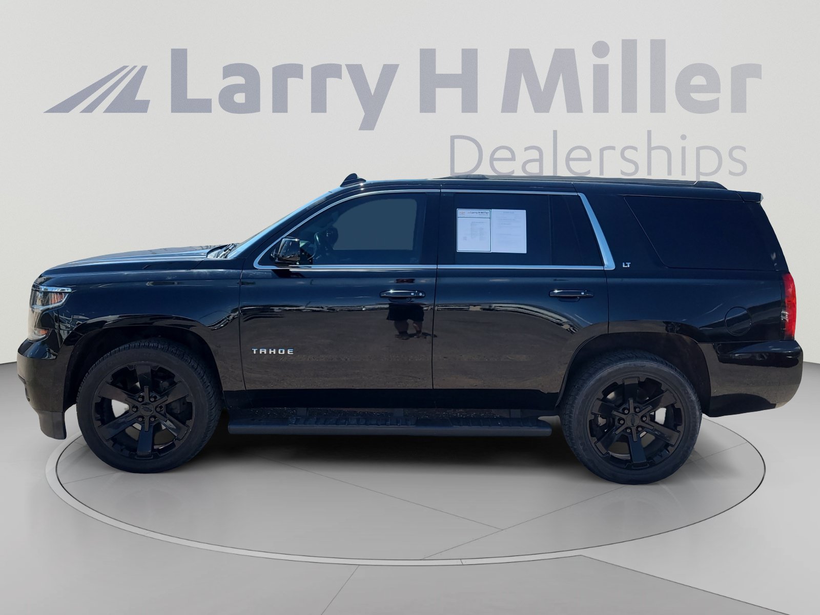 Used 2019 Chevrolet Tahoe LT AWD/4WD image 2