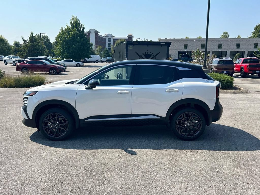 New 2026 Nissan Kicks SR FWD image 4