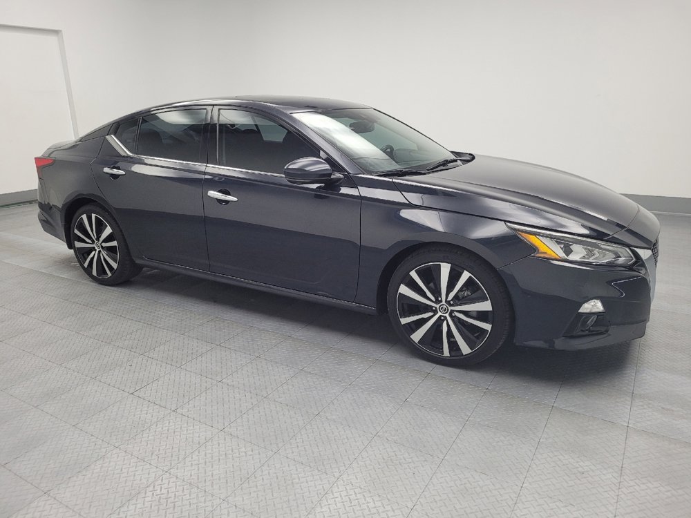 Used 2020 Nissan Altima 2.0 Platinum image 11