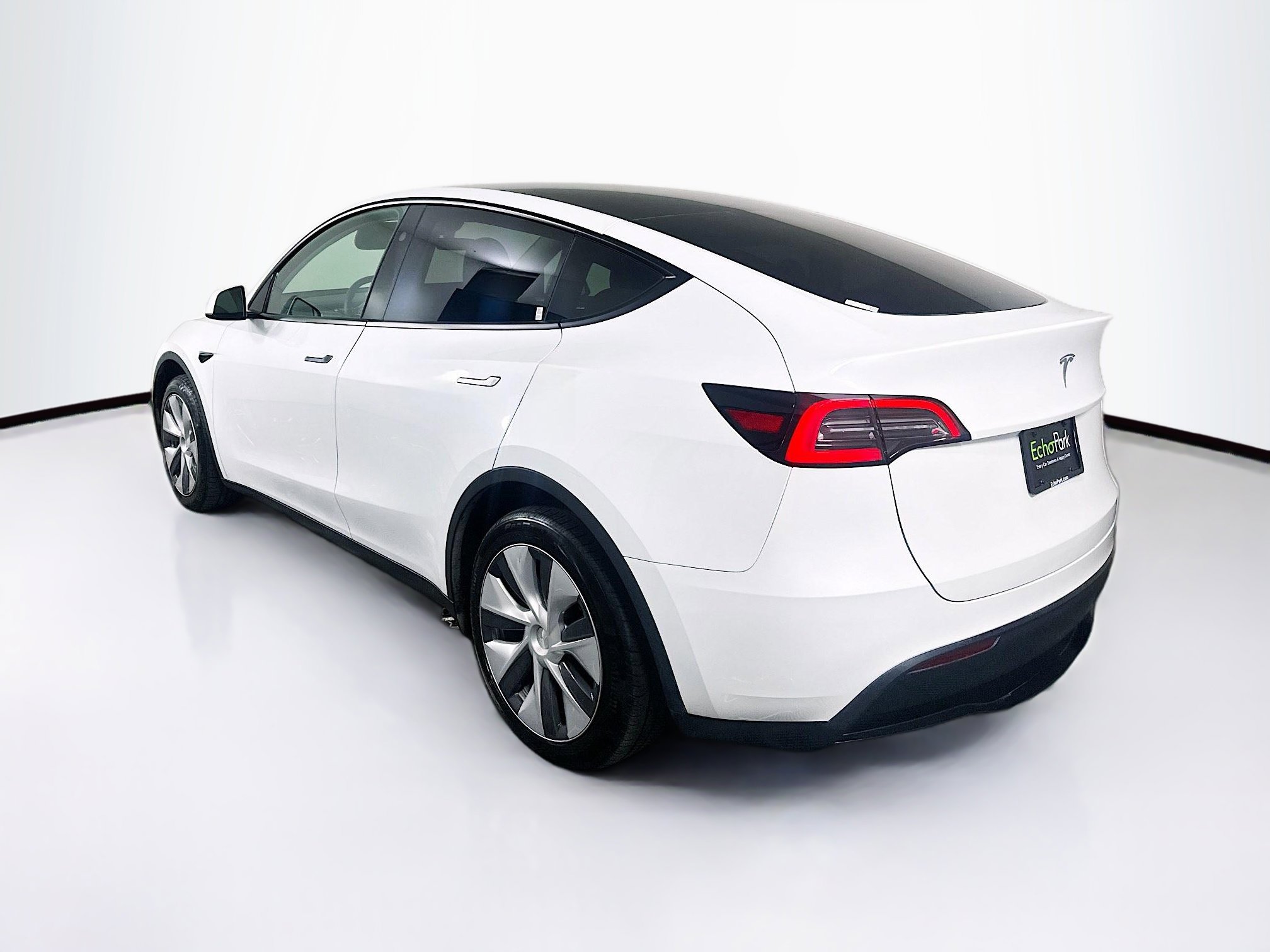 Used 2023 Tesla Model Y RWD image 5