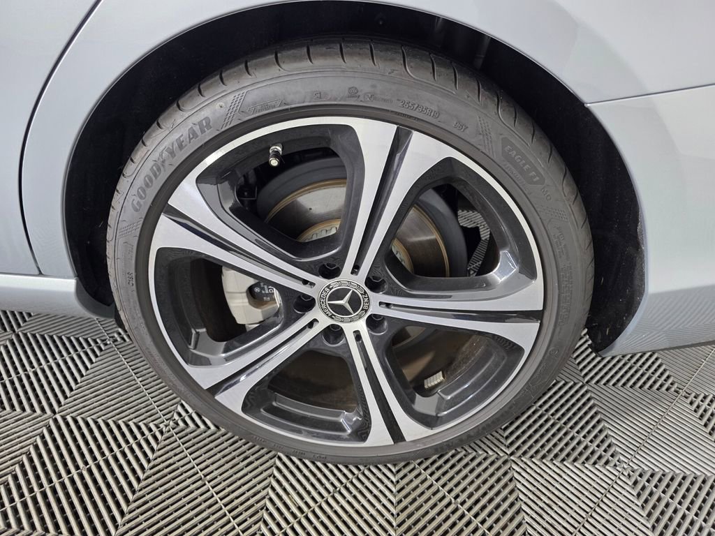 Certified 2025 Mercedes-Benz C 300 Sedan image 17