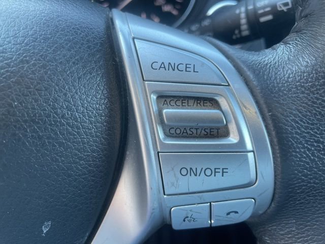 Used 2014 Nissan Rogue SL w/ SL Premium Package image 28