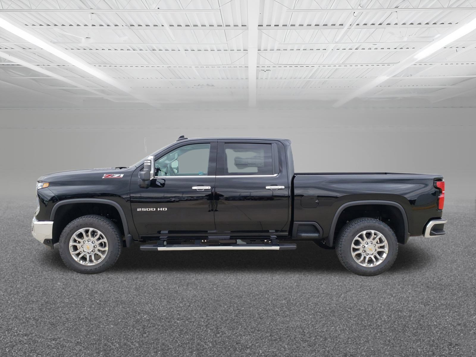 New 2025 Chevrolet Silverado 2500 LTZ w/ LTZ Premium Package