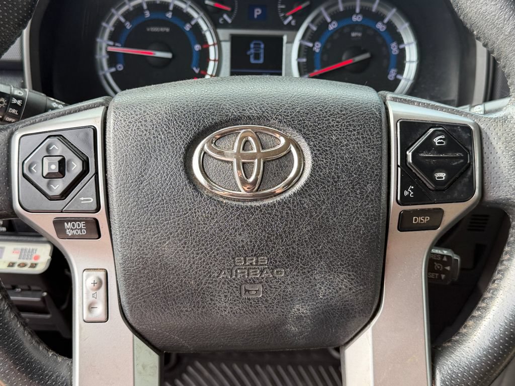 Used 2014 Toyota 4Runner SR5 AWD/4WD image 18