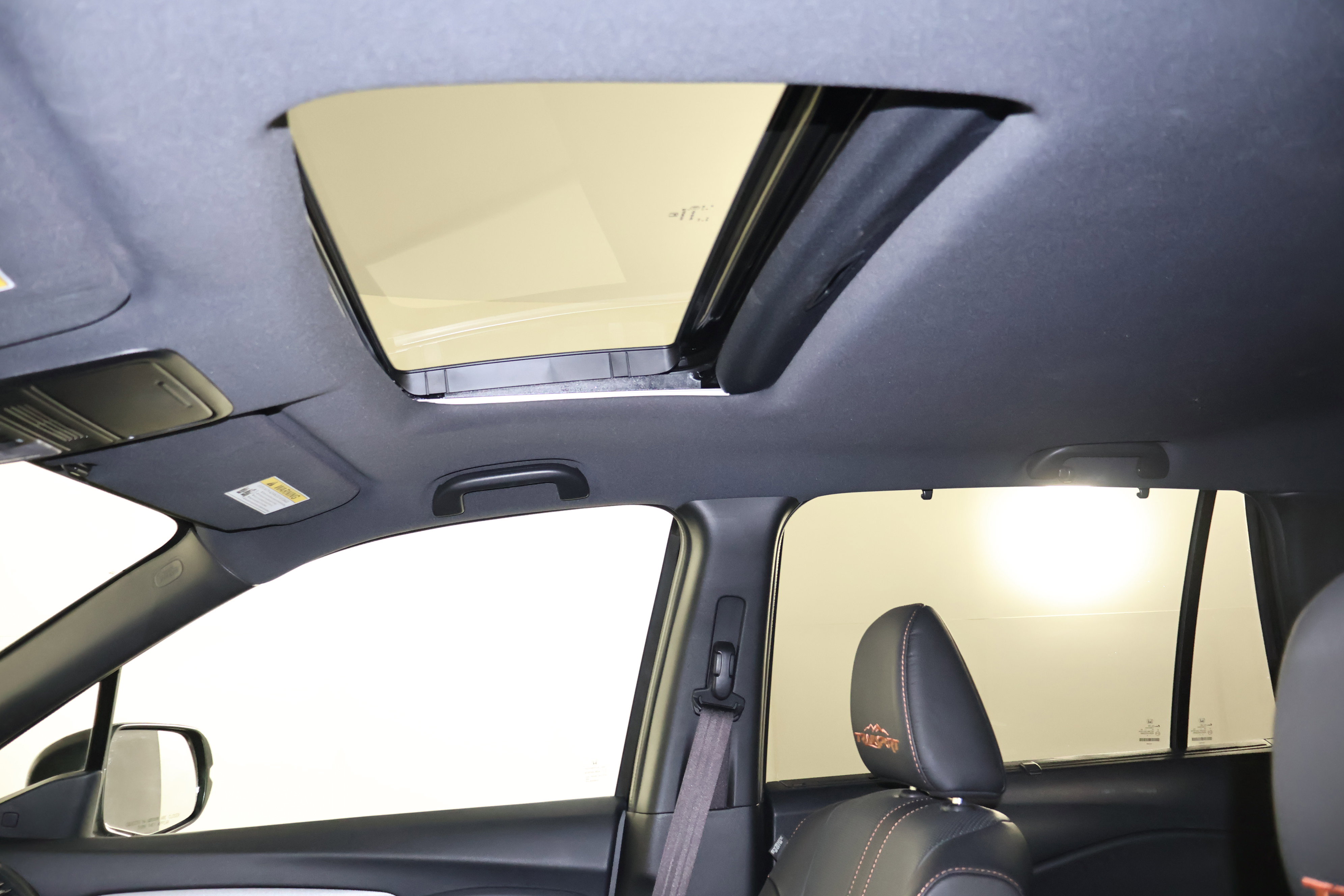 Certified 2022 Honda Passport TrailSport image 41