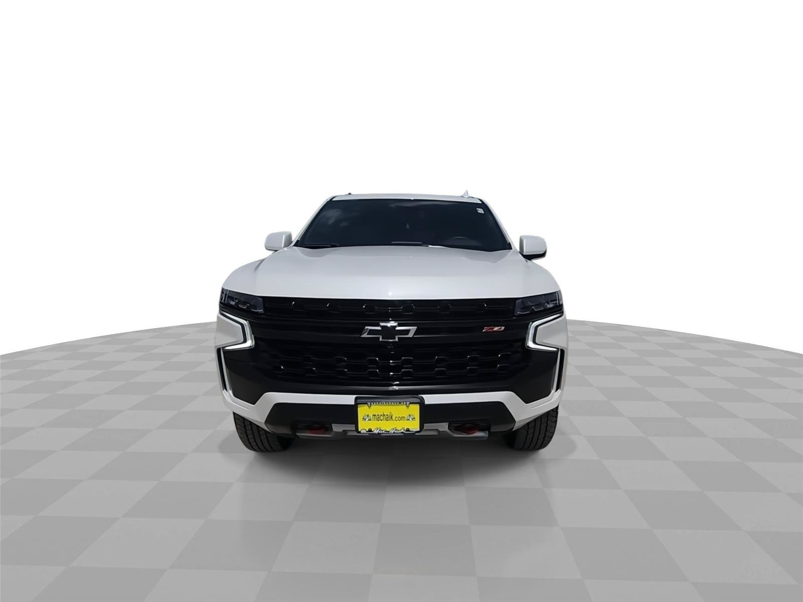 Used 2023 Chevrolet Suburban Z71 w/ Luxury Package AWD/4WD image 3