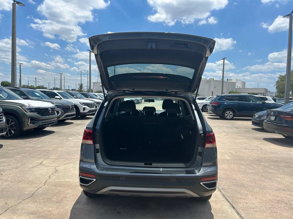 Certified 2022 Volkswagen Taos SE AWD/4WD image 44