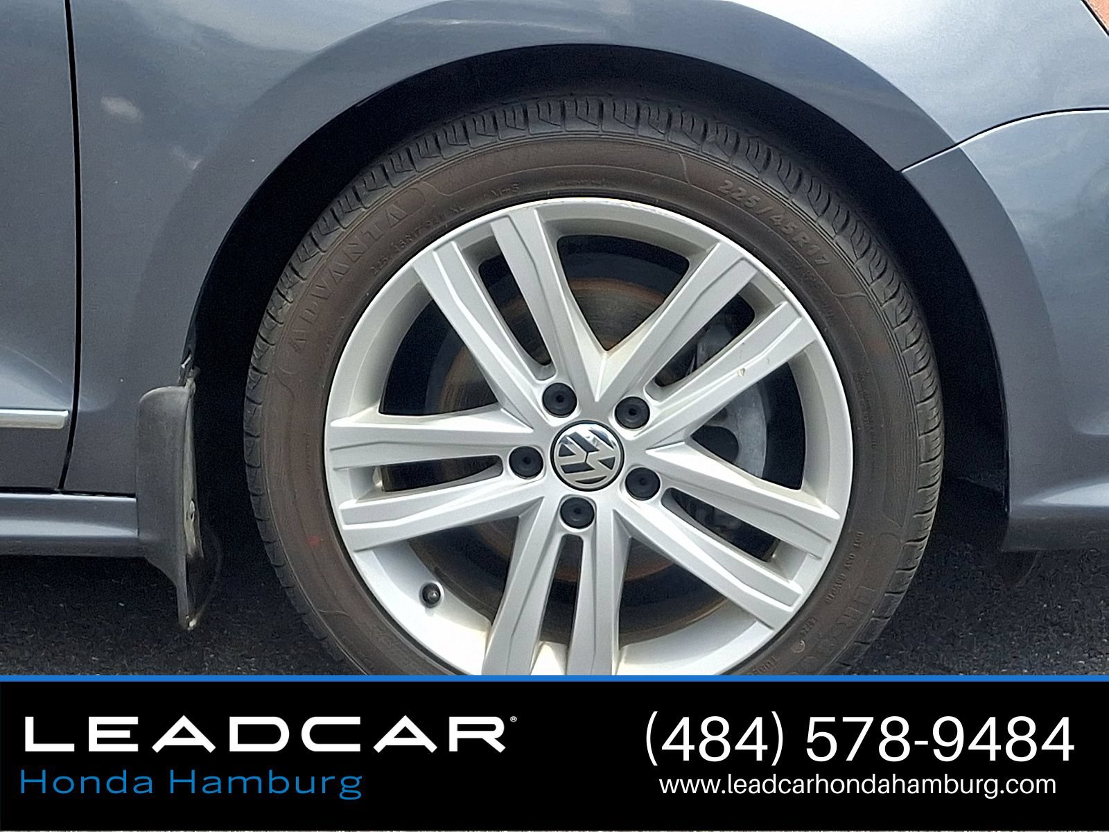 Used 2017 Volkswagen Jetta SEL FWD image 9