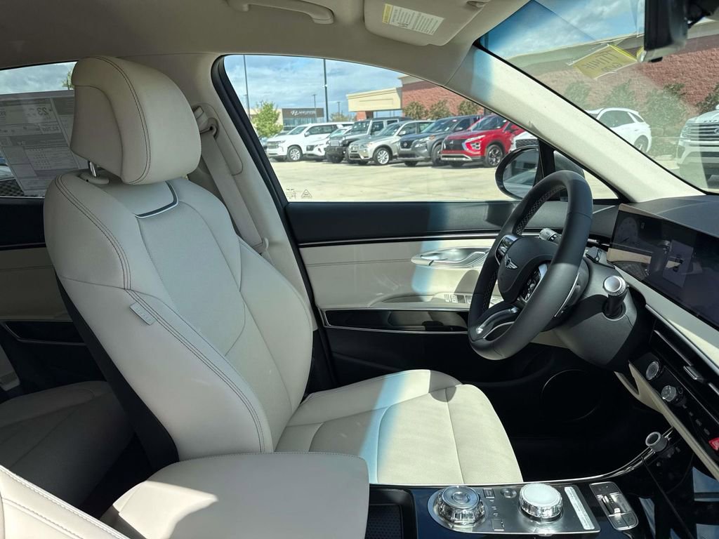 New 2026 Genesis GV70 2.5T image 11