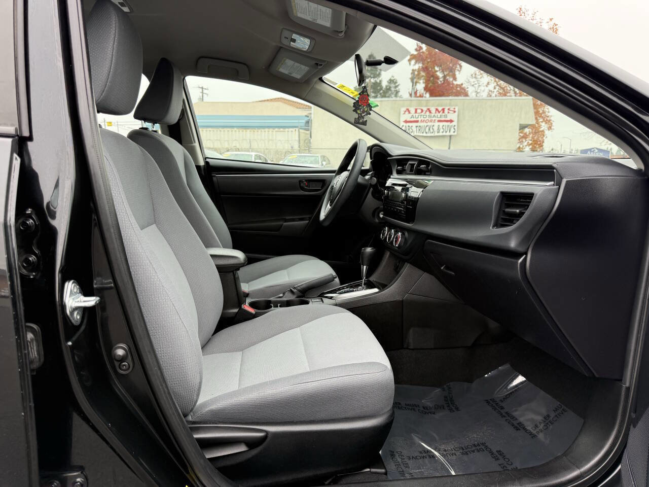 Used 2014 Toyota Corolla L FWD image 13