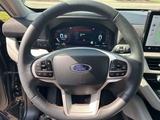 Used 2025 Ford Explorer Active w/ Active Comfort Package AWD/4WD image 25