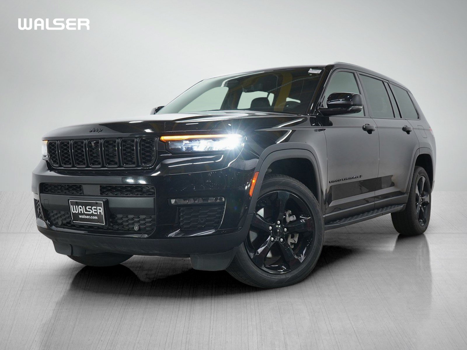 Used 2024 Jeep Grand Cherokee L Limited w/ Luxury Tech Group II AWD/4WD image 1