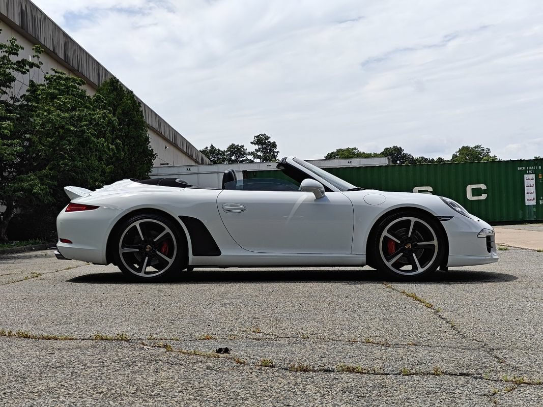 Used 2015 Porsche 911 Carrera S RWD image 2